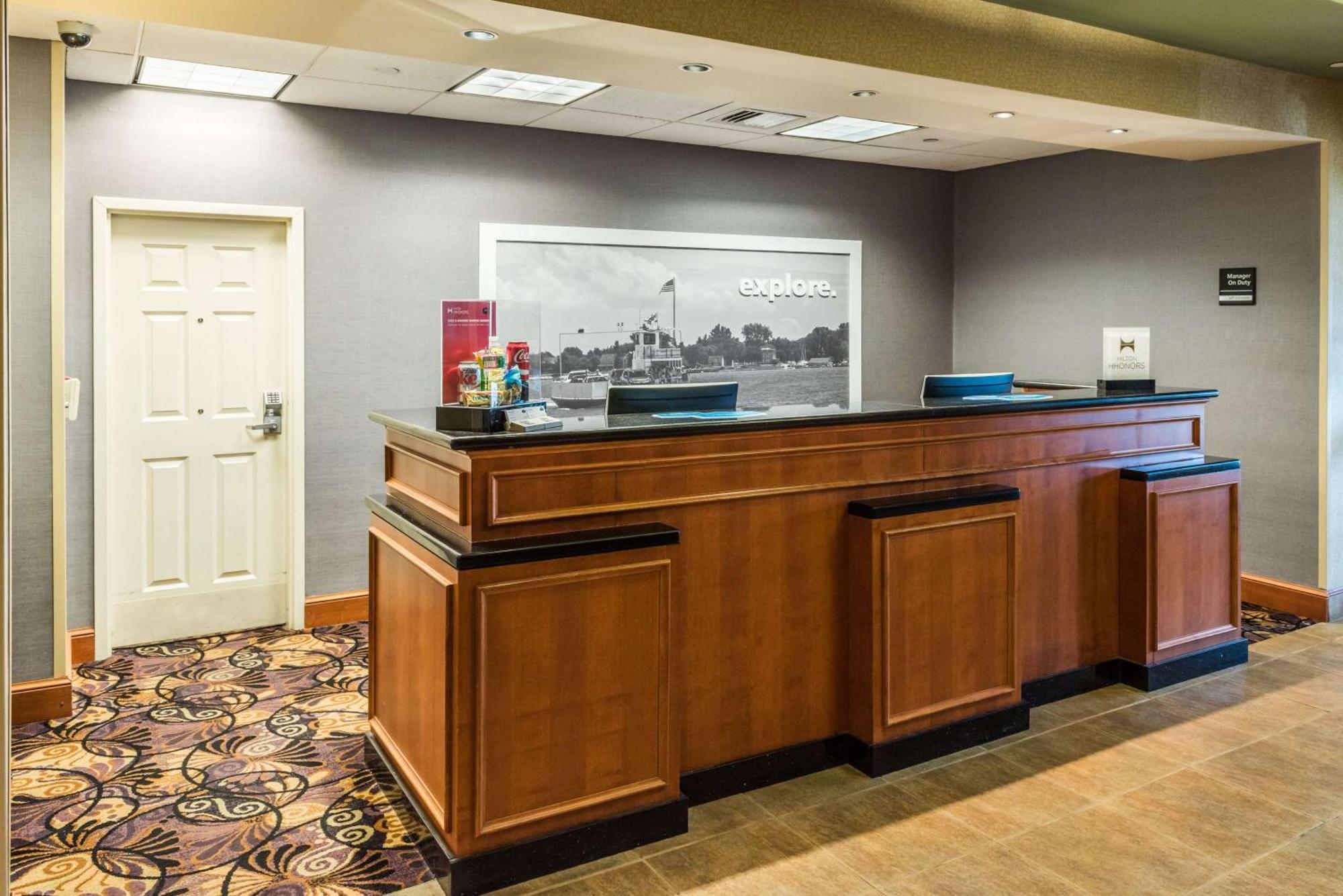 Hampton Inn Easton Esterno foto